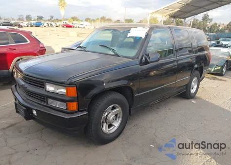 2000 Chevrolet Tahoe Limited from USA, damaged, VIN 1GNEC13R9YR229966